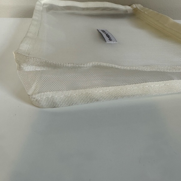 Dolce & Gabbana Mesh Zip Pouch - Picture 7 of 8